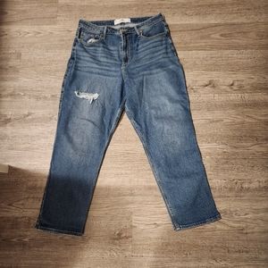 Hollister High-Rise Vintage Straight Jeans